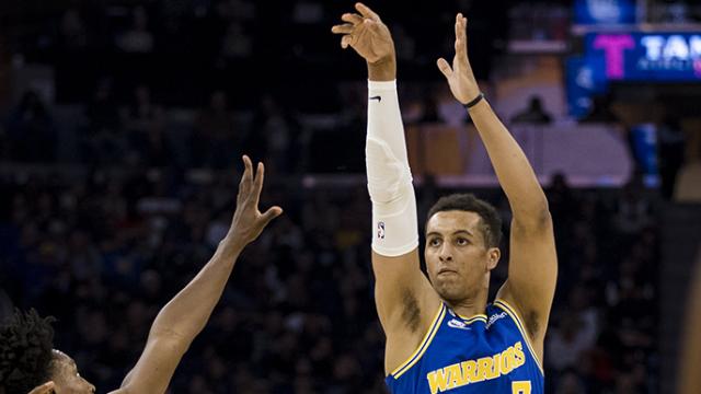 乐鱼体育app-鲍德温与杰罗姆神兵天降 勇士三连胜又有甜蜜烦恼