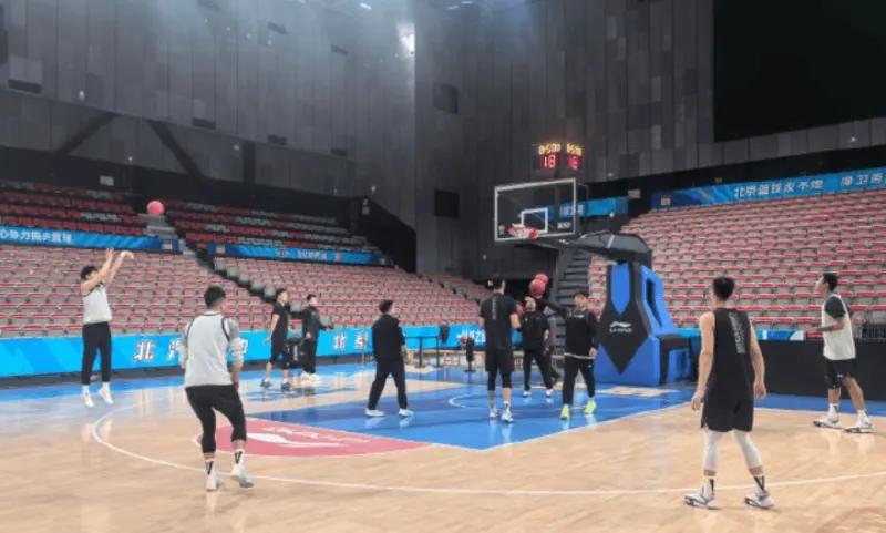 乐鱼体育官方下载-媒体人：听许指导的意思，赵睿、曾凡博和川队都有可能出战